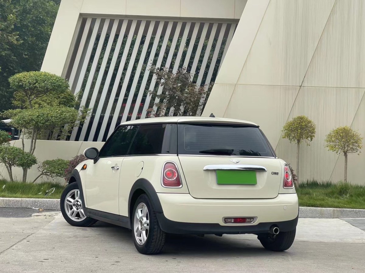 MINI MINI  2013款 1.6L ONE 限量第一款圖片