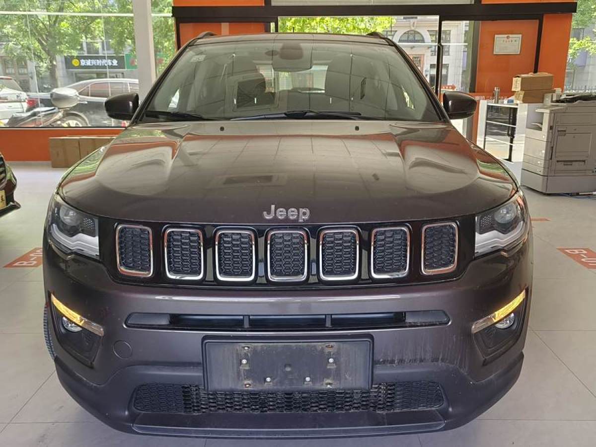 Jeep 指南者  2017款 200T 自动家享版图片
