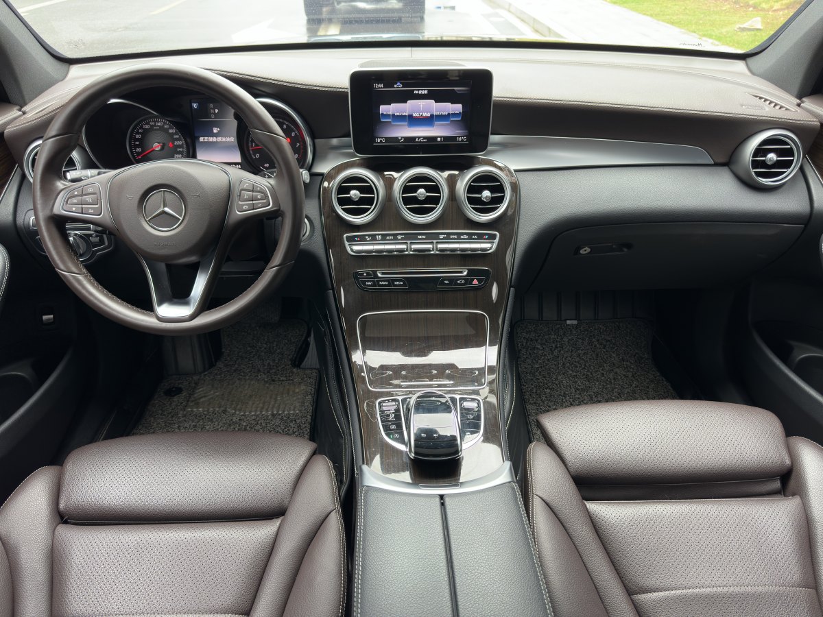 2019年8月奔馳 奔馳GLC  2019款 GLC 260 L 4MATIC 動(dòng)感型