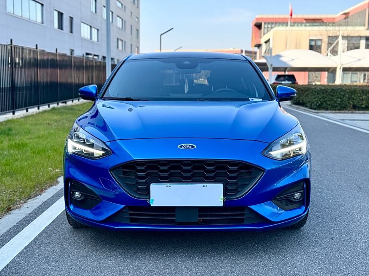 福特 ?？怂? 2021款 兩廂 EcoBoost 180 自動(dòng)ST Line圖片