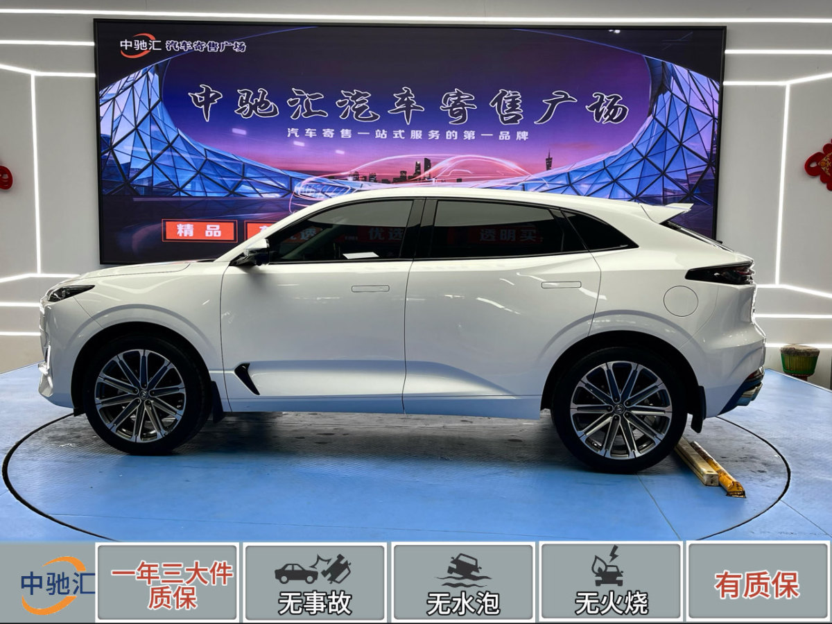 长安 长安UNI-K  2021款 2.0T 尊贵型图片