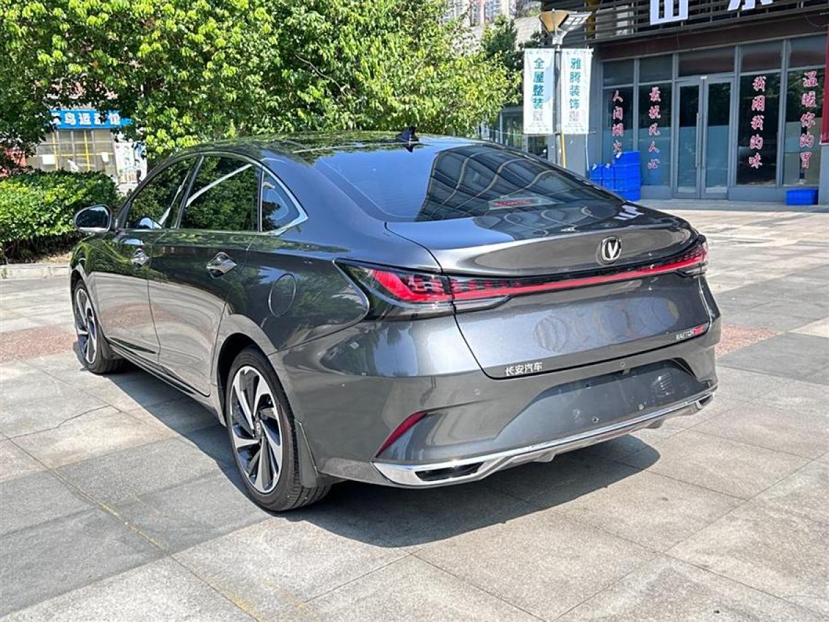 長(zhǎng)安 銳程CC  2022款 藍(lán)鯨版 1.5T DCT豪華型圖片