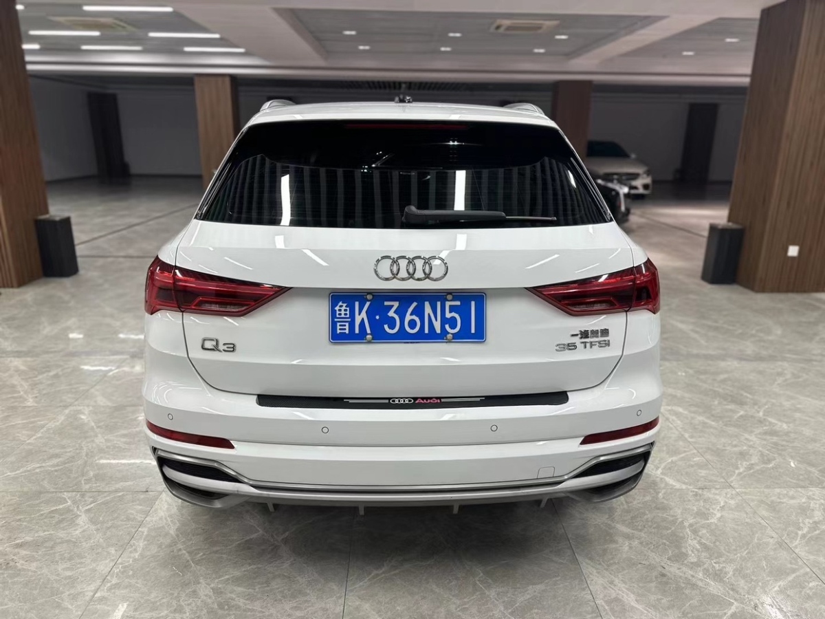 奧迪 奧迪Q3  2019款  35 TFSI 進(jìn)取動(dòng)感型圖片