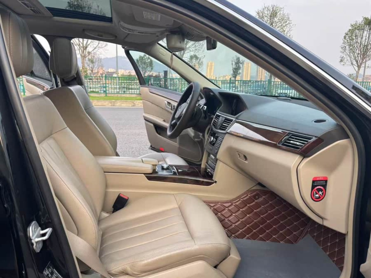 奔馳 奔馳E級  2022款 改款 E 300 L 時尚型圖片