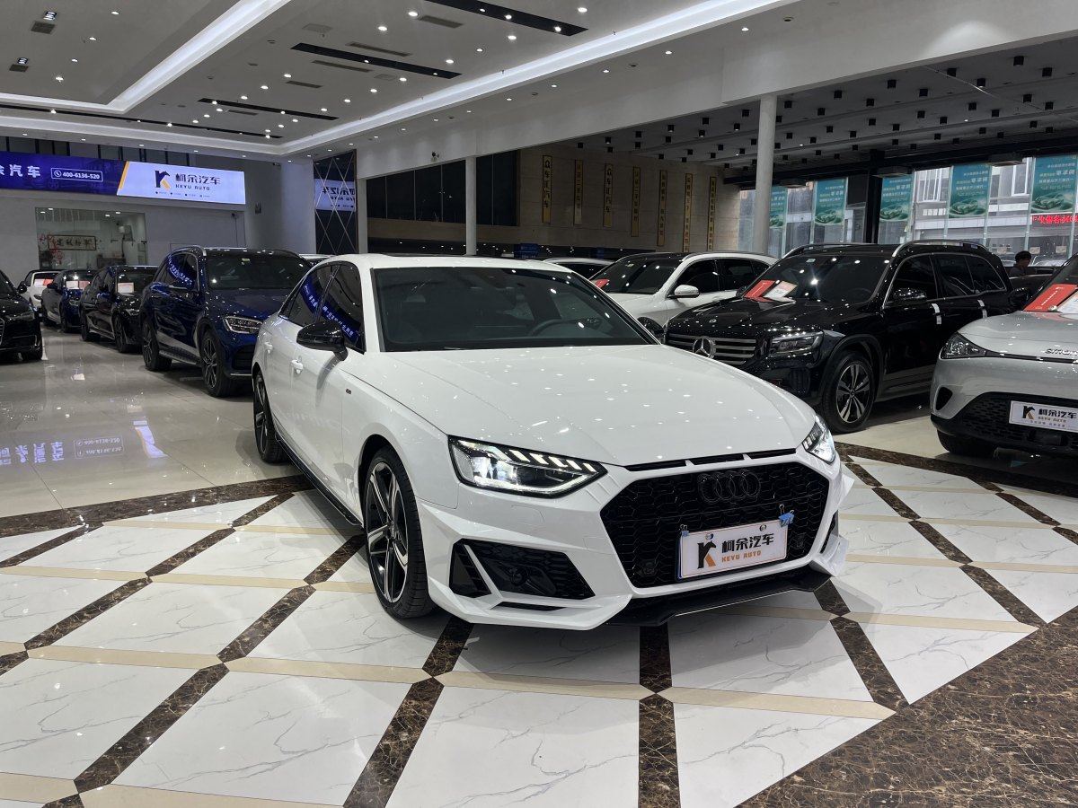 奧迪 奧迪A4L  2022款 45 TFSI quattro 臻選動感型圖片