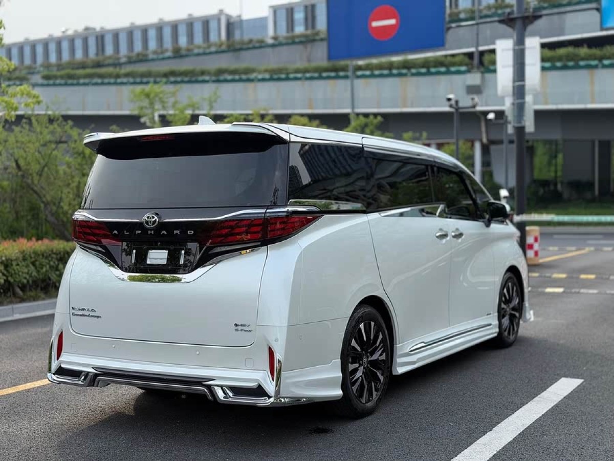 豐田 埃爾法  2024款 雙擎 2.5L 臻享版圖片