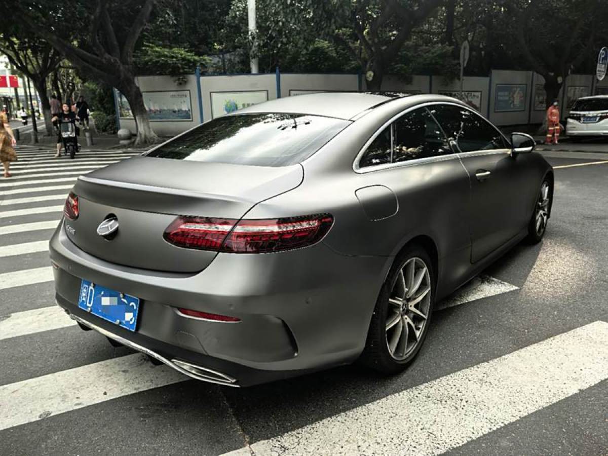 奔馳 奔馳E級  2021款 改款 E 260 轎跑車圖片