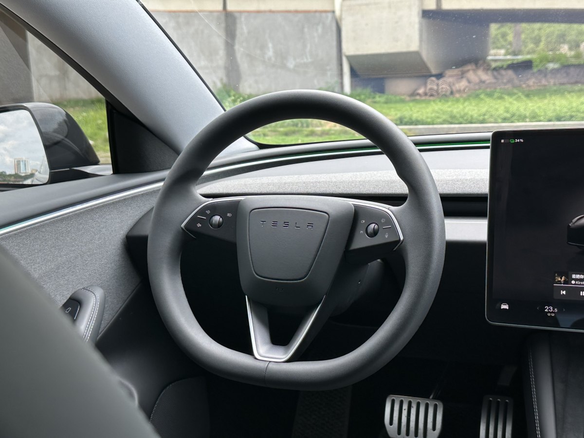 2024年1月特斯拉 Model 3  2023款 煥新版 后輪驅(qū)動(dòng)