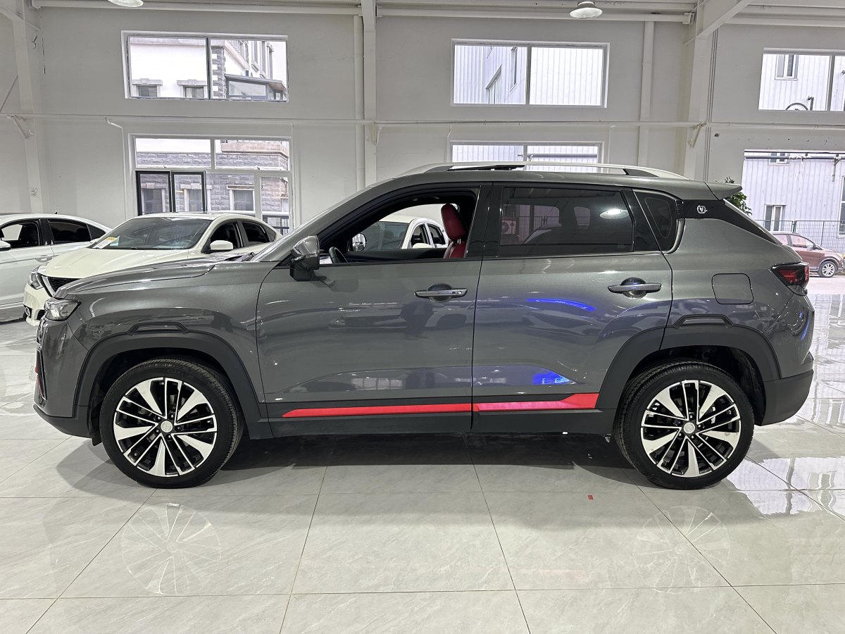 長(zhǎng)安 CS35 PLUS  2021款 改款 藍(lán)鯨NE 1.4T DCT領(lǐng)航型圖片