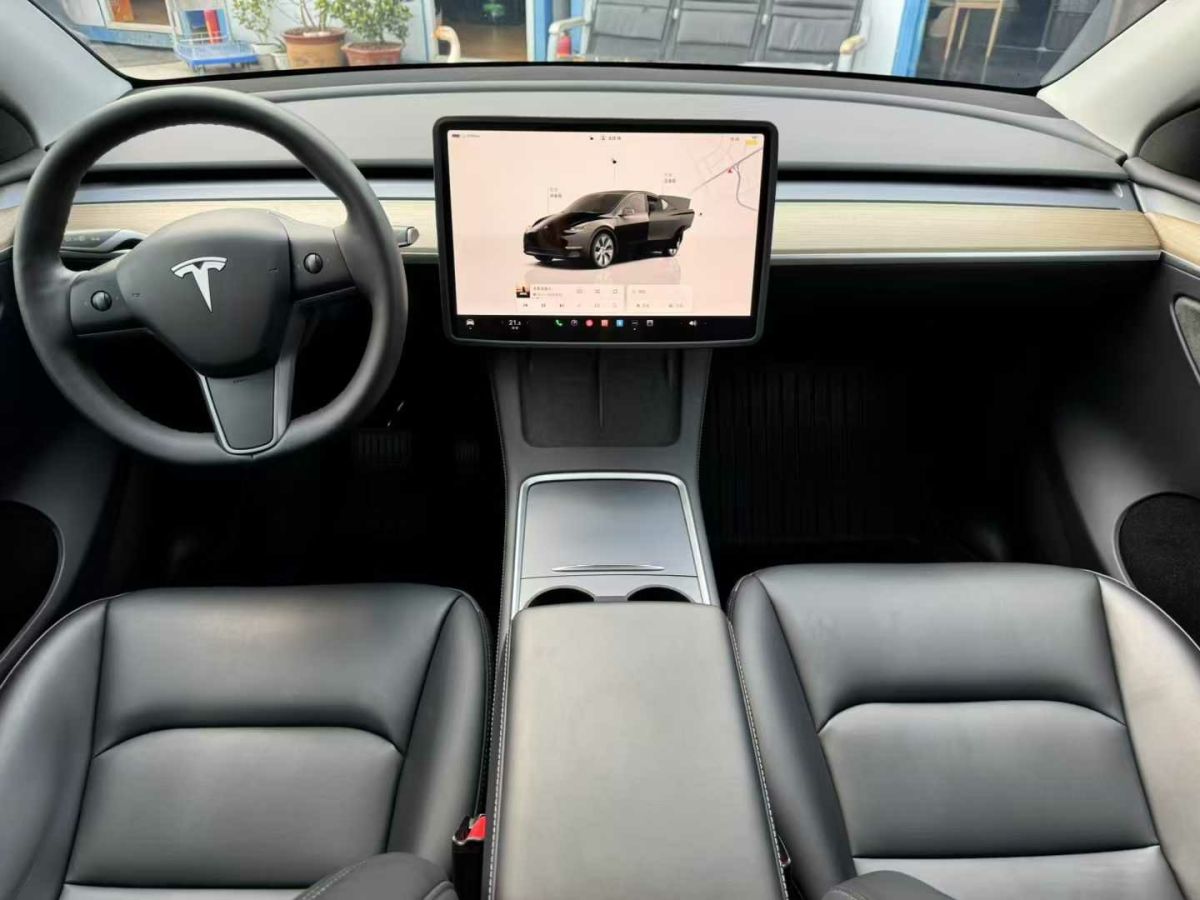 特斯拉 Model S  2023款 三電機(jī)全輪驅(qū)動 Plaid版圖片