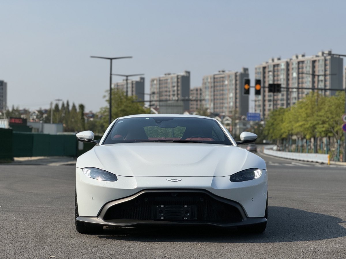 2019年10月阿斯頓·馬丁 V8 Vantage  2022款 4.0T V8 Coupe