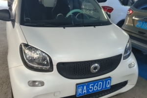 fortwo smart 1.0L 52千瓦硬頂靈動(dòng)版