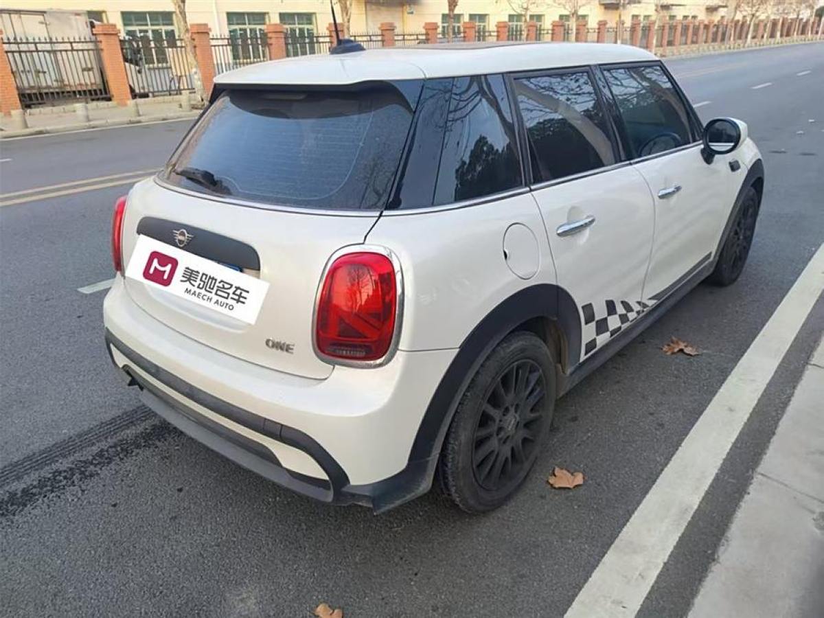 MINI MINI  2023款 1.5T ONE 五門(mén)版圖片