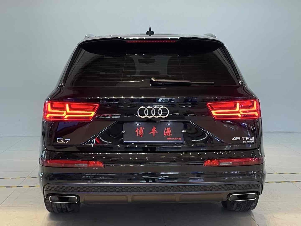 奧迪 奧迪Q7  2018款 45 TFSI S line運(yùn)動(dòng)型圖片