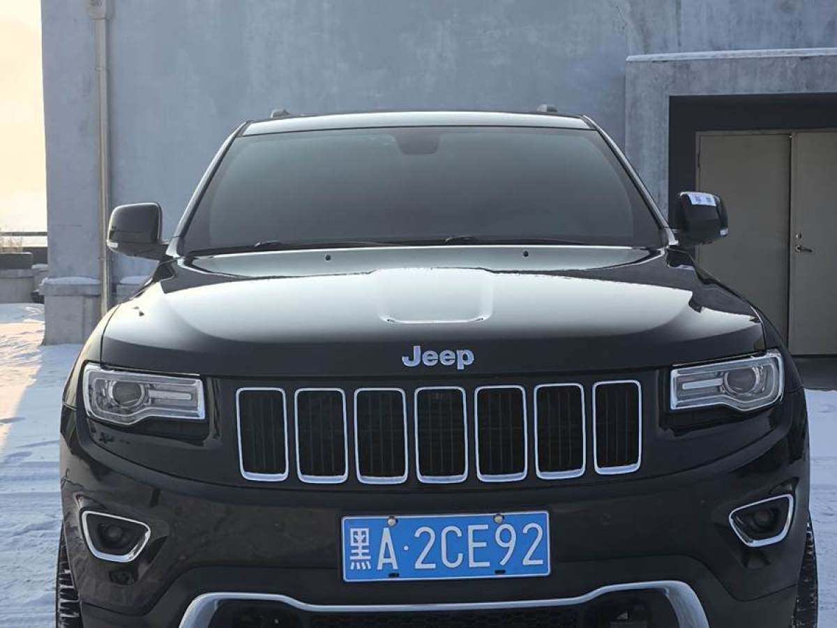 Jeep 大切諾基  2015款 3.0TD 柴油 精英導(dǎo)航版圖片