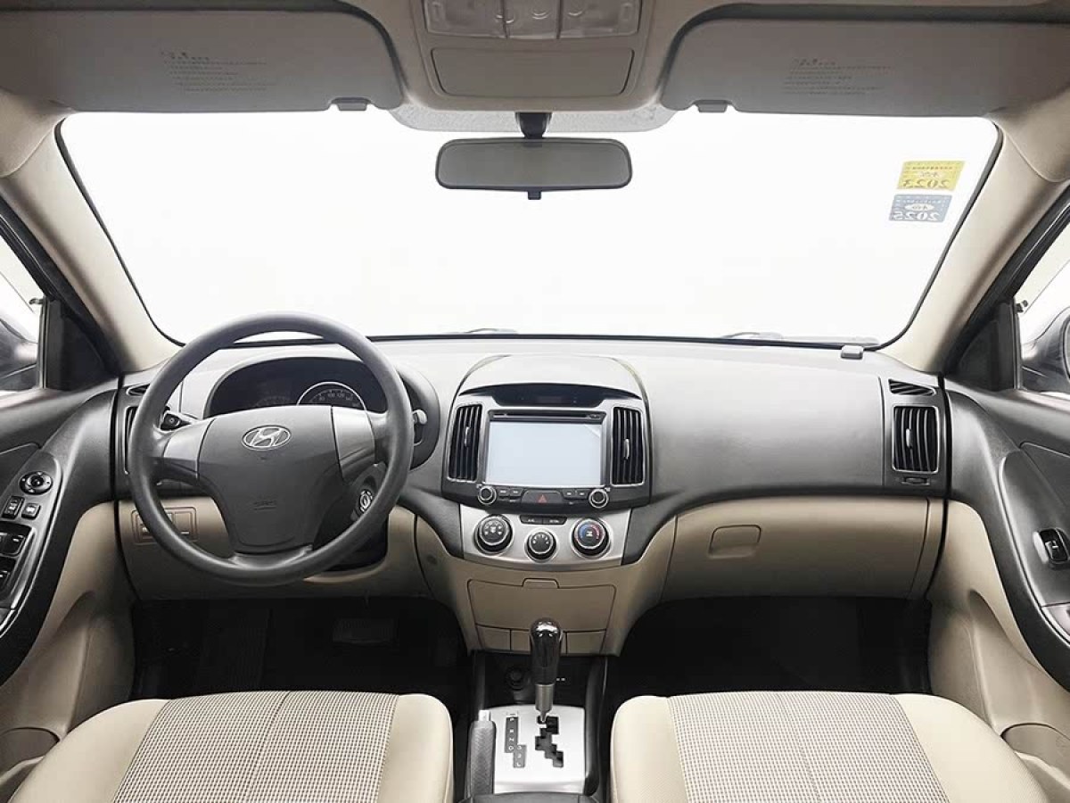 現(xiàn)代 悅動  2011款 1.6L 自動舒適型圖片