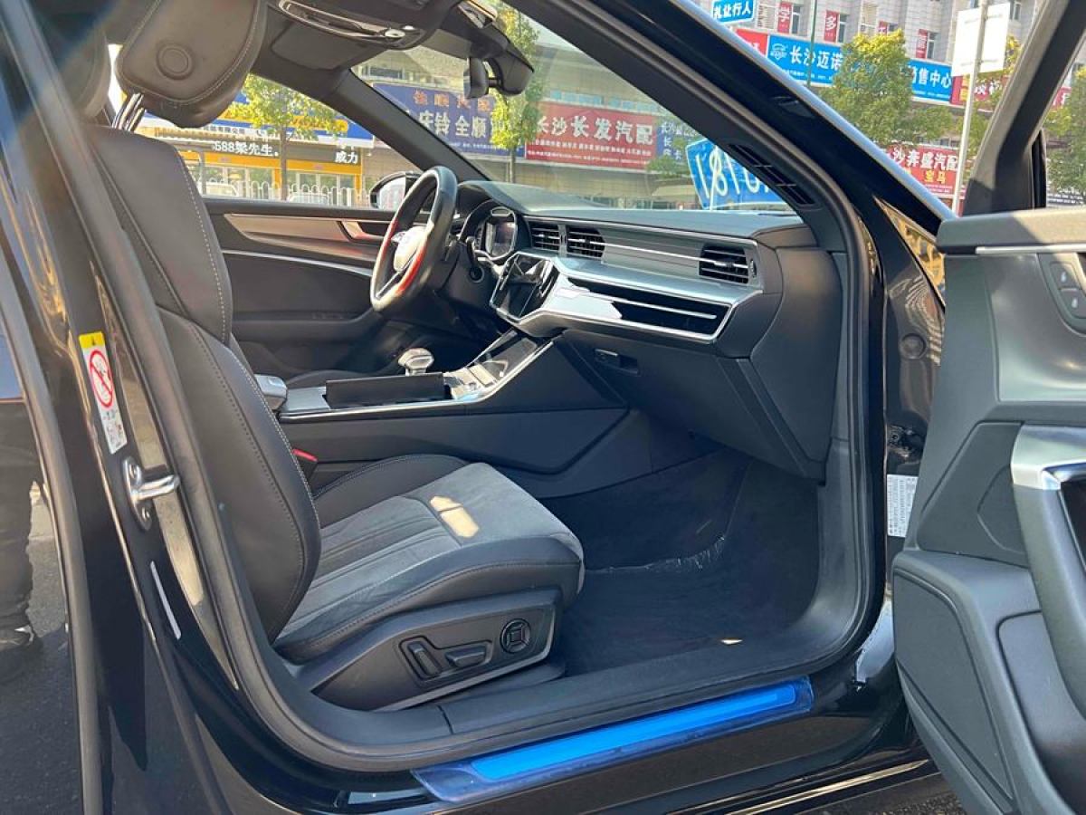 奧迪 奧迪A6L  2019款 40 TFSI 豪華動感型圖片