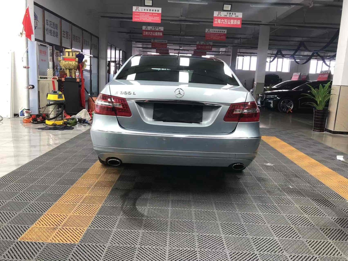 奔馳 奔馳E級  2013款 E 260 L CGI時尚型圖片