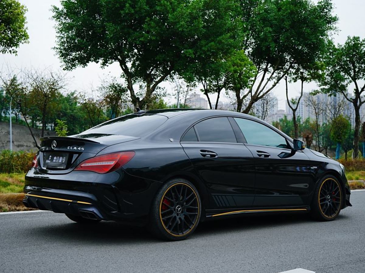 2018年6月奔馳 奔馳CLA級(jí)AMG  2017款 AMG CLA 45 4MATIC 暗夜雷霆限量版