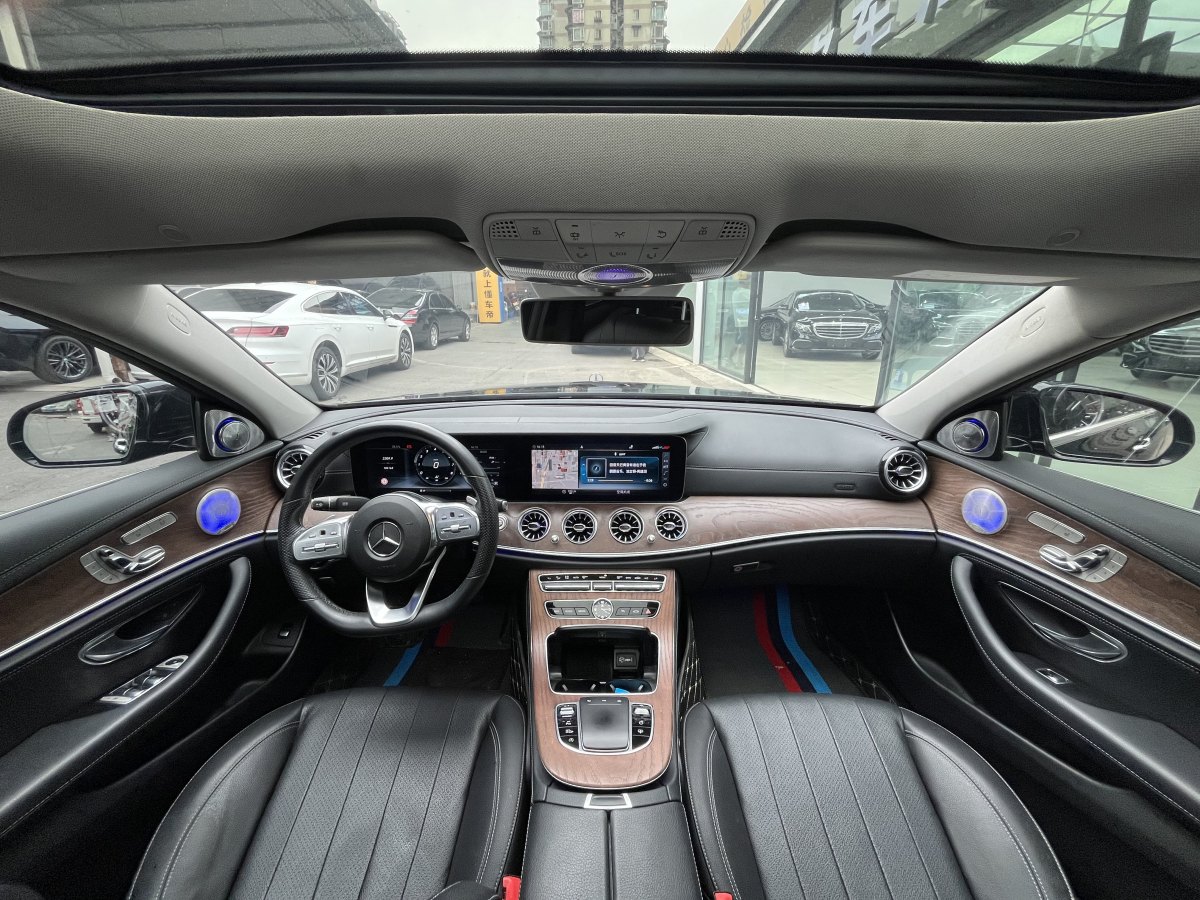 奔馳 奔馳E級(jí)  2019款 改款 E 300 L 豪華型圖片
