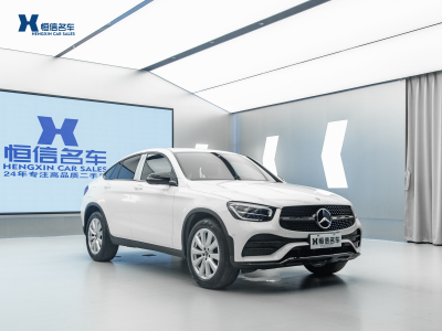 2021年8月 奔驰 奔驰GLC(进口) GLC 260 4MATIC 轿跑SUV图片