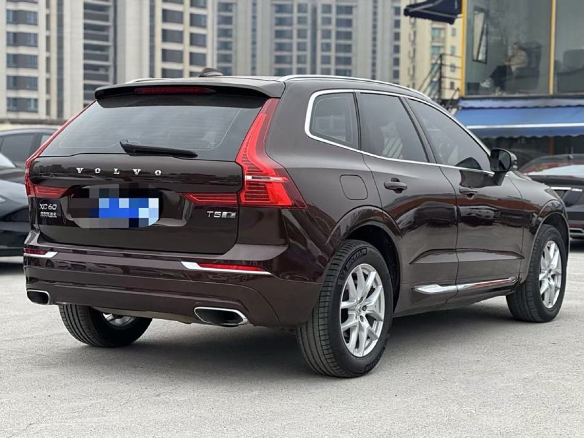 沃爾沃 XC60  2020款 T5 四驅(qū)智逸豪華版圖片