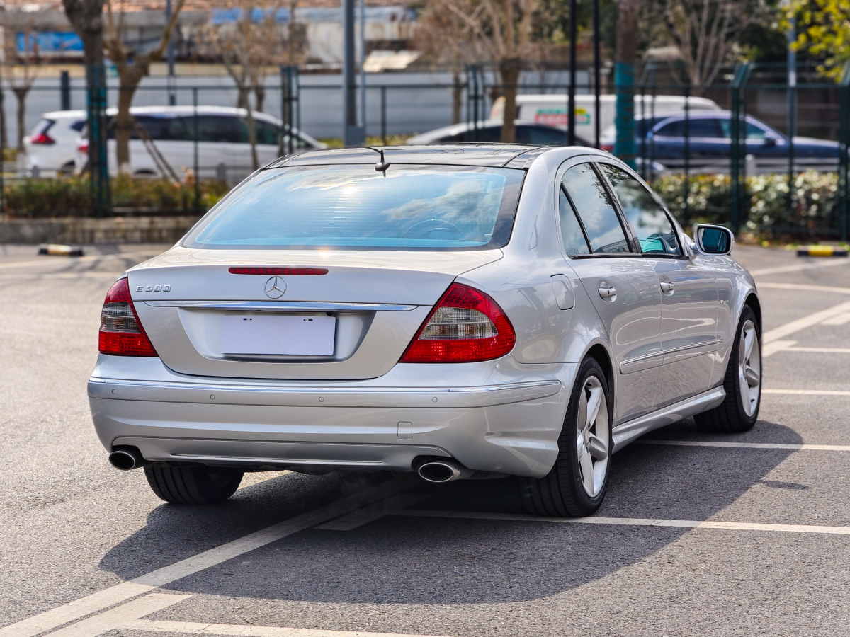 奔馳 奔馳E級(jí)  2006款 E 500 時(shí)尚型圖片