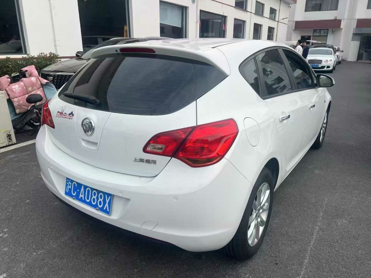 別克 英朗  2014款 XT 1.6L 自動時尚版圖片