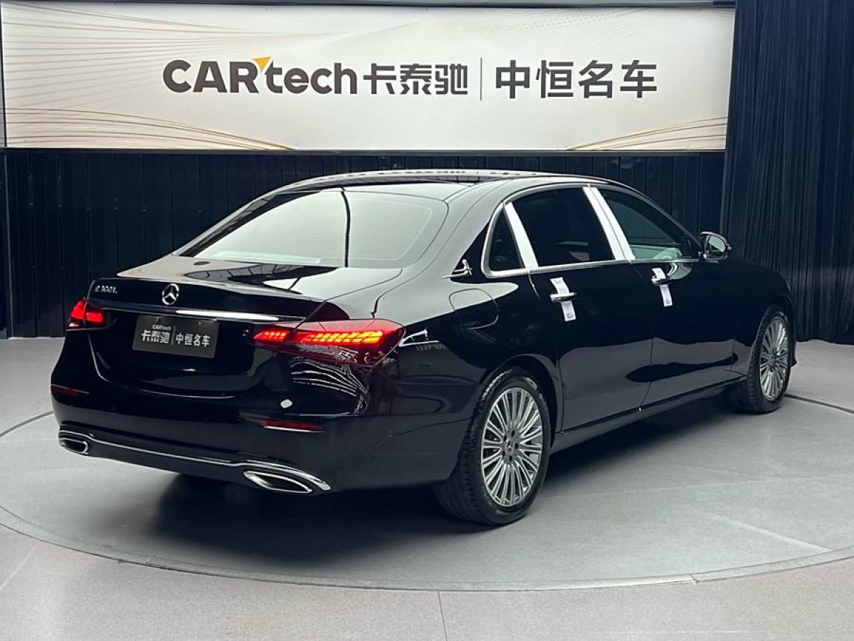 奔馳 奔馳E級(jí)  2023款 改款 E 300 L 豪華型圖片