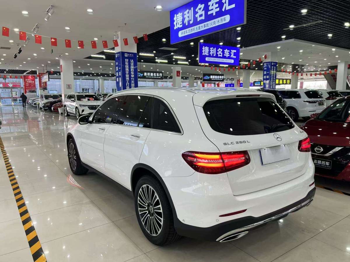 奔馳 奔馳GLC  2019款 GLC 260 4MATIC 動(dòng)感型圖片