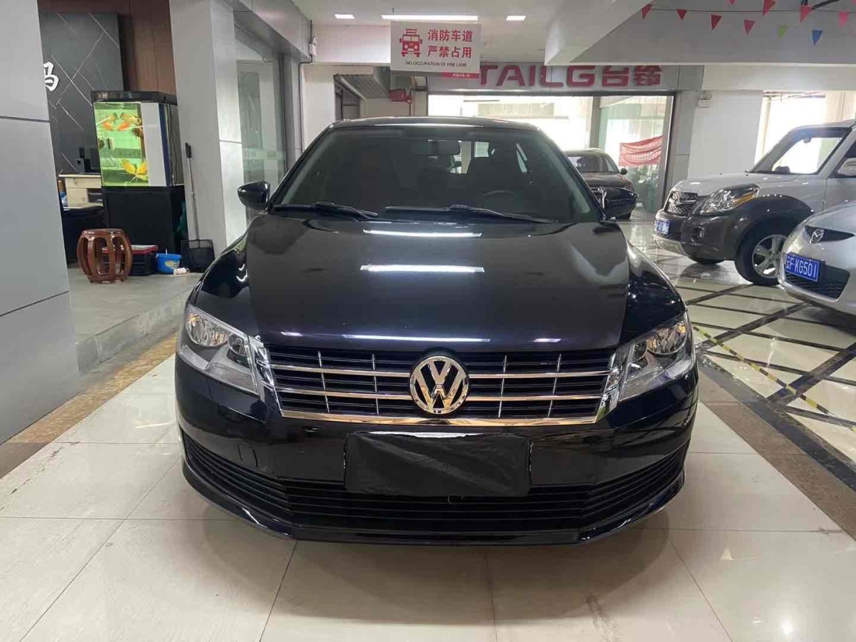 大眾 朗逸 2013款 改款經典 1.6l 手動風尚版圖片