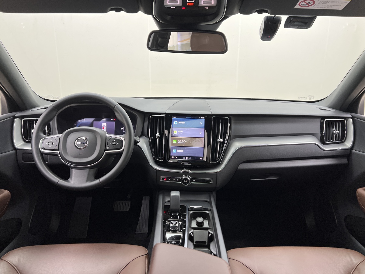 沃爾沃 XC60  2022款 B5 四驅(qū)智逸豪華版圖片