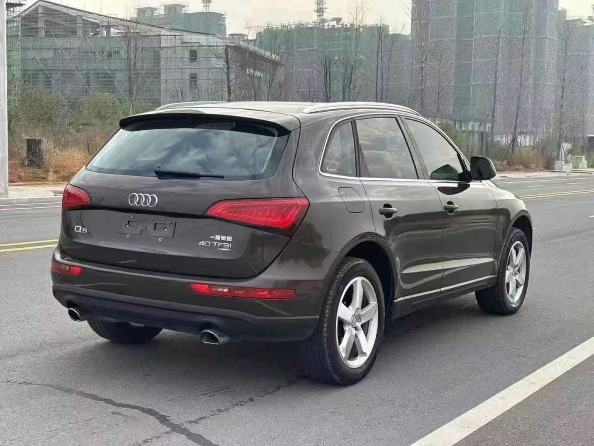 奧迪 奧迪Q5  2015款 40 TFSI 進(jìn)取型圖片