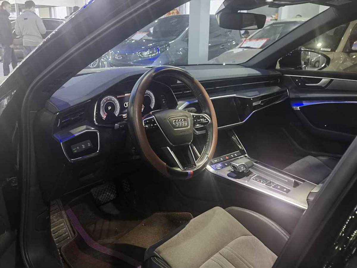 奧迪 奧迪A6L  2019款 40 TFSI 豪華動(dòng)感型圖片