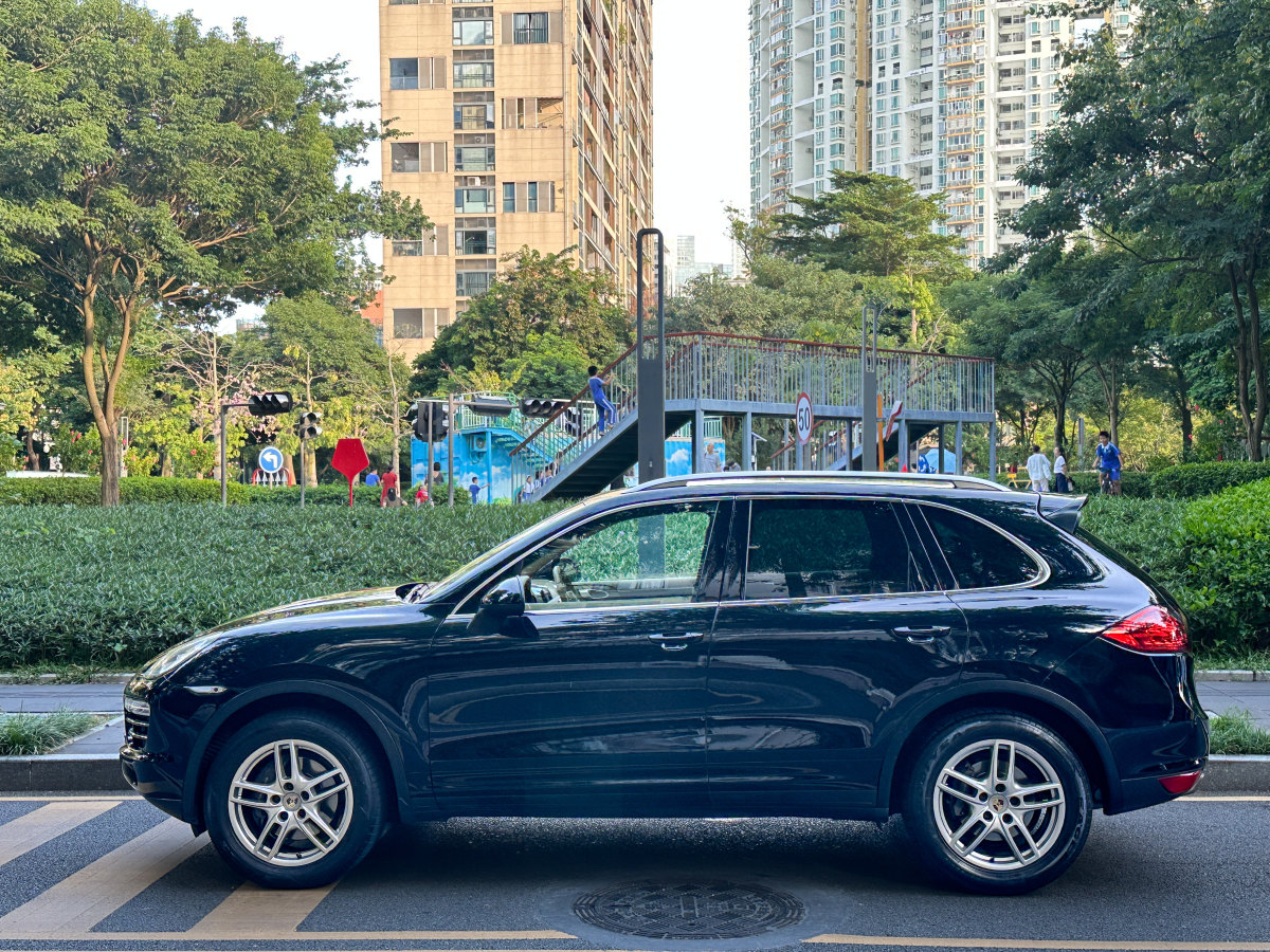 2013年5月保時(shí)捷 Cayenne  2011款 Cayenne 3.0T