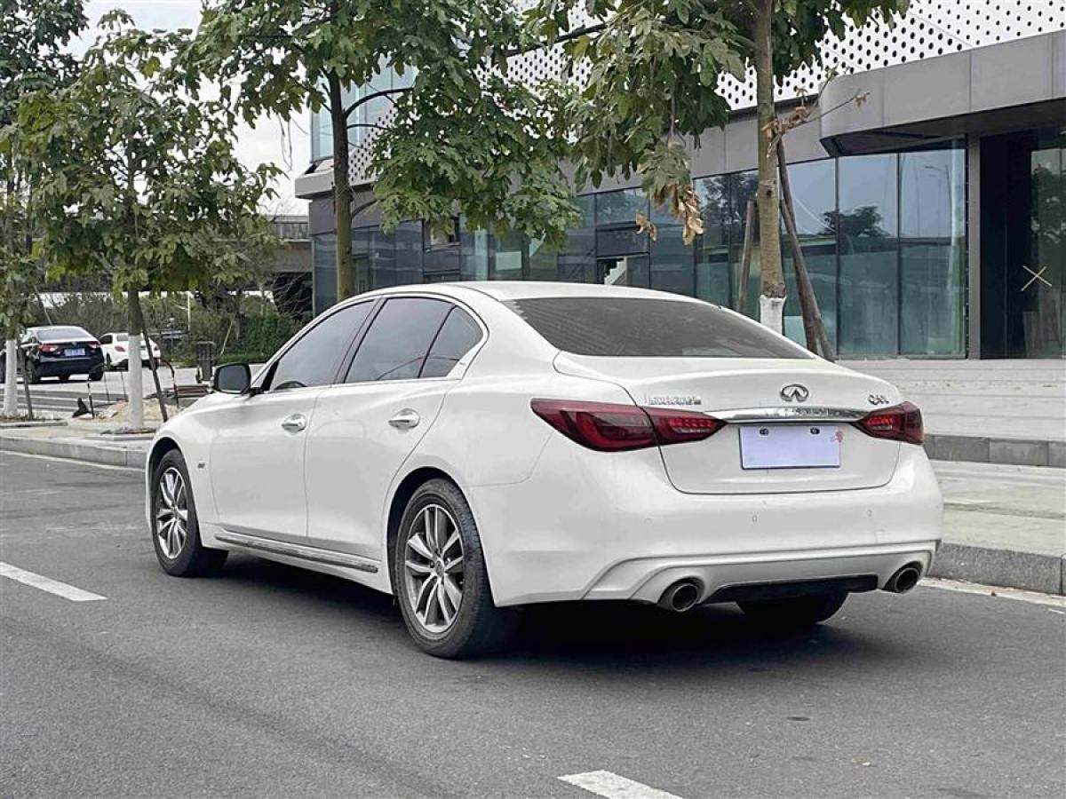 英菲尼迪 Q50L  2021款 2.0T 舒適版圖片