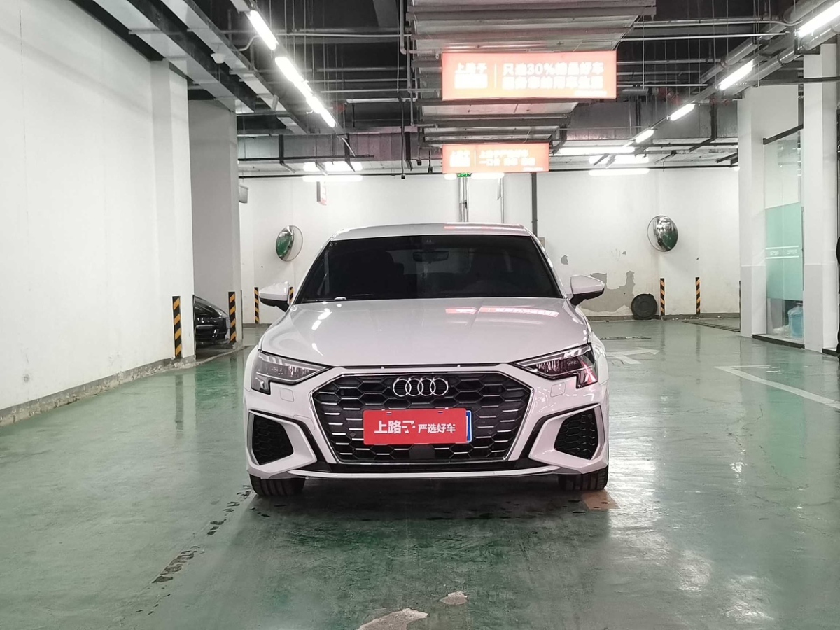 奧迪 奧迪A3  2021款 Sportback 35 TFSI 進(jìn)取運(yùn)動(dòng)型圖片