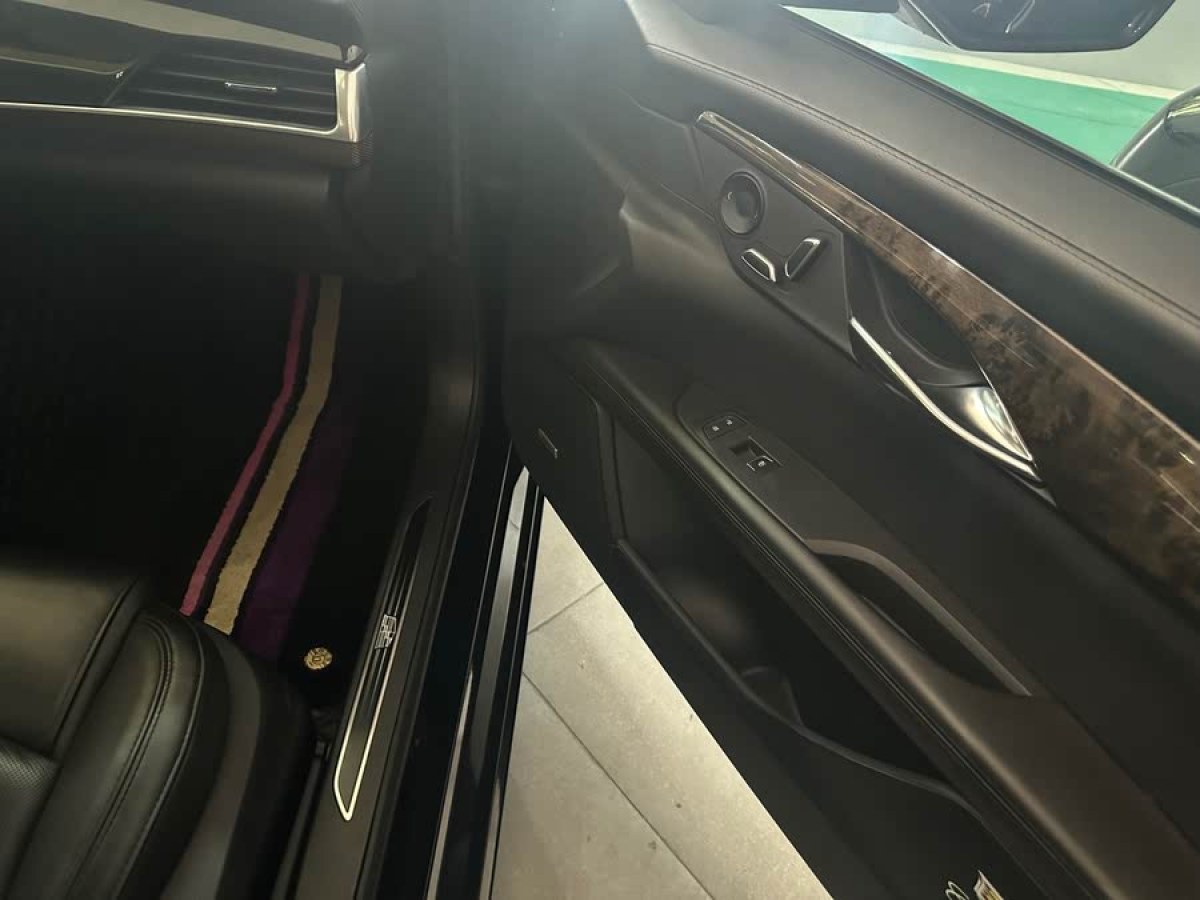 凱迪拉克 CT6  2019款 28T 豪華型圖片