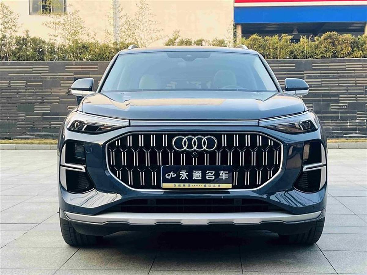 奧迪 奧迪Q6  2022款 45 TFSI quattro 齊云型 羽林套裝圖片