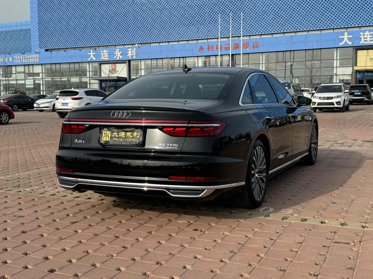 2022年6月奧迪 奧迪A8  2022款 A8L 55 TFSI quattro 豪華型典藏版