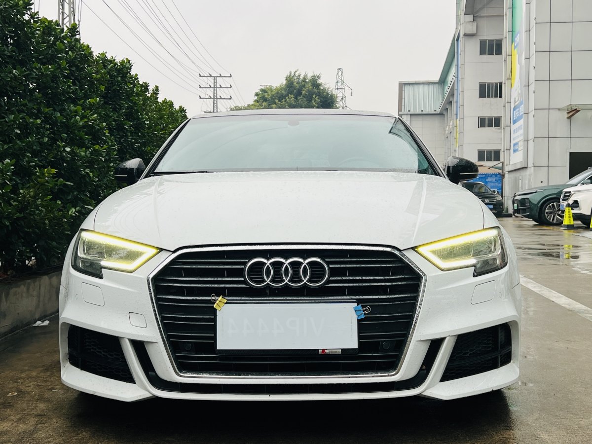 奧迪 奧迪A3  2019款 Limousine 40 TFSI 運(yùn)動(dòng)型 國(guó)V圖片