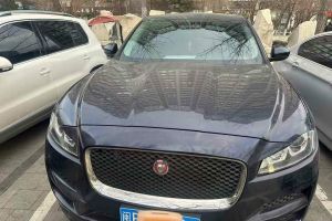 XE 捷豹 2.0T 200PS 两驱R-Sport运动版