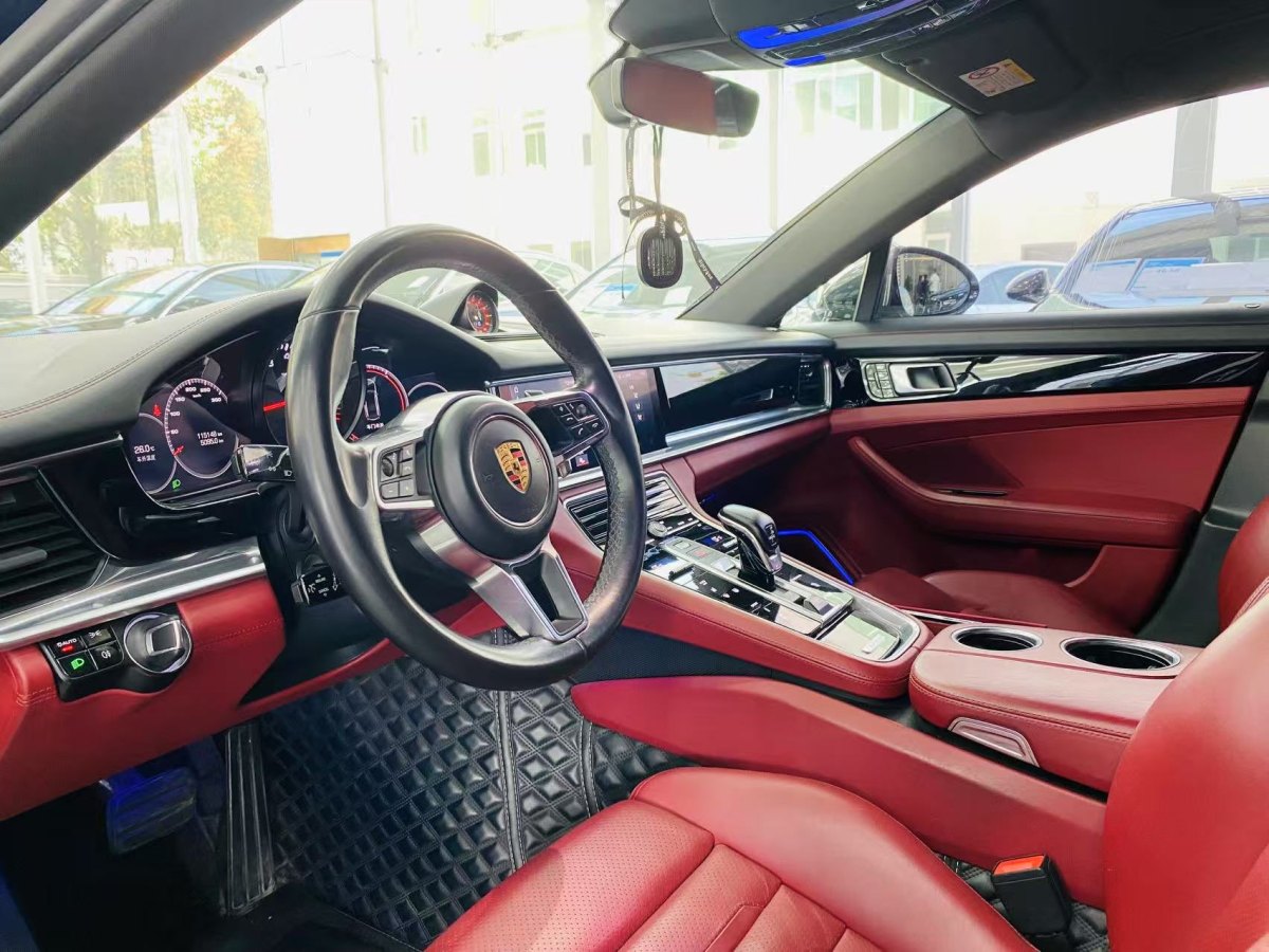 保時(shí)捷 Panamera  2019款 Panamera 4 行政加長(zhǎng)版 2.9T圖片