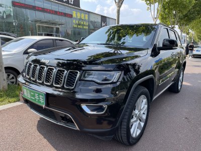 2018年11月 Jeep 大切諾基(進(jìn)口) 3.0L 舒享導(dǎo)航版圖片