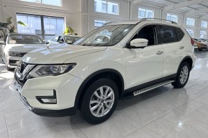 奇骏 日产 2.0L CVT舒适版 2WD