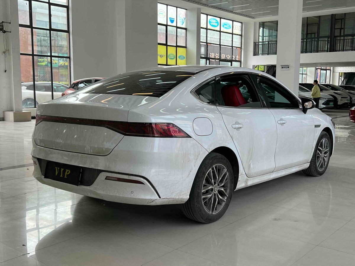比亞迪 秦PLUS  2024款 榮耀版 EV 510KM領(lǐng)先型圖片