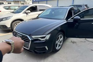 奥迪A6L 奥迪 45 TFSI quattro 臻选致雅型