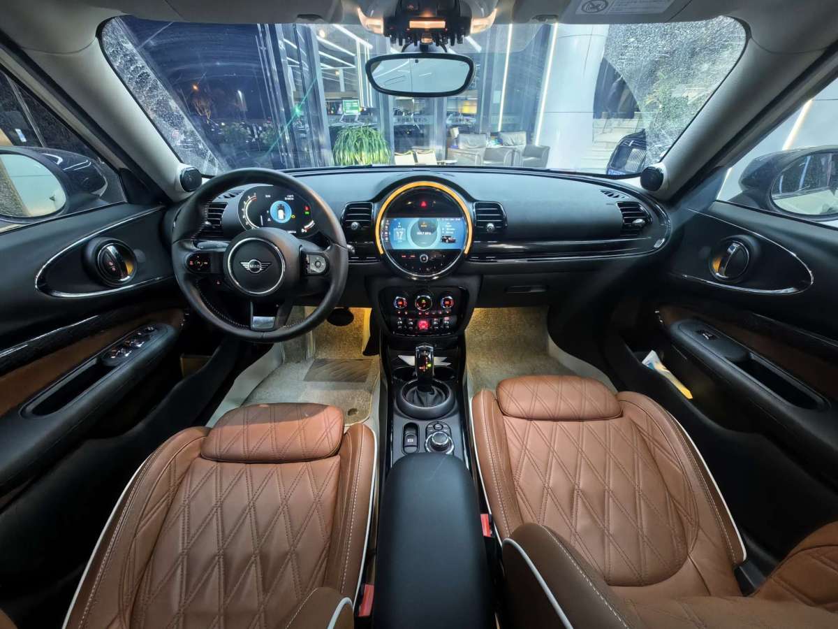 MINI CLUBMAN  2023款 1.5T 白襯衫特別版圖片