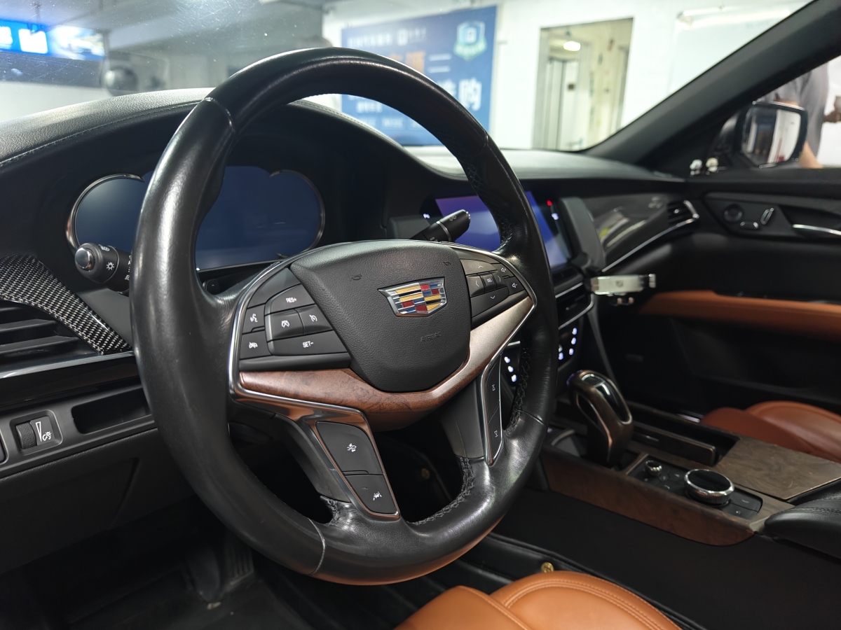 凱迪拉克 CT6  2019款 28T 豪華型圖片