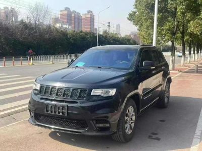 2015年5月 Jeep 大切諾基(進(jìn)口) 3.0L 精英導(dǎo)航版圖片